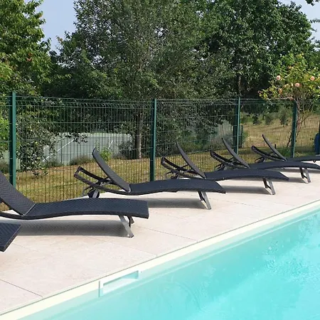 Grande Maison Pour 16 Avec Piscine Et Tennis * La Chapelle-Aubareil