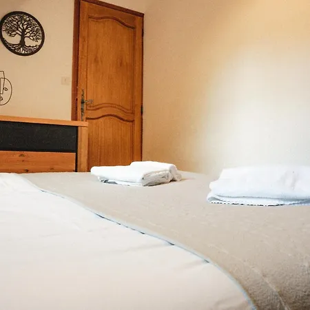 Holiday home Grande Maison Pour 16 Avec Piscine Et Tennis
