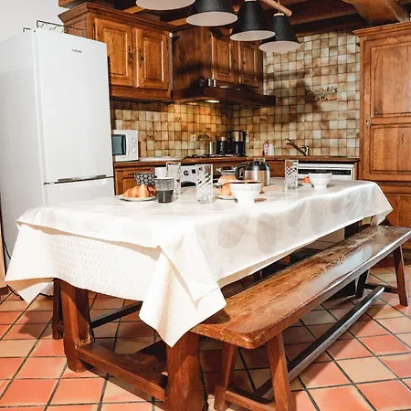 Holiday home Grande Maison Pour 16 Avec Piscine Et Tennis