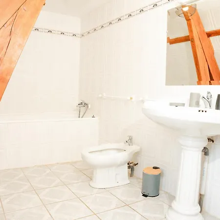 Grande Maison Pour 16 Avec Piscine Et Tennis Holiday home La Chapelle-Aubareil