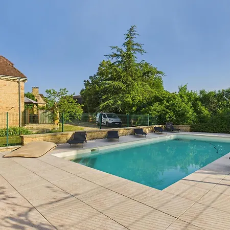 Grande Maison Pour 16 Avec Piscine Et Tennis * La Chapelle-Aubareil