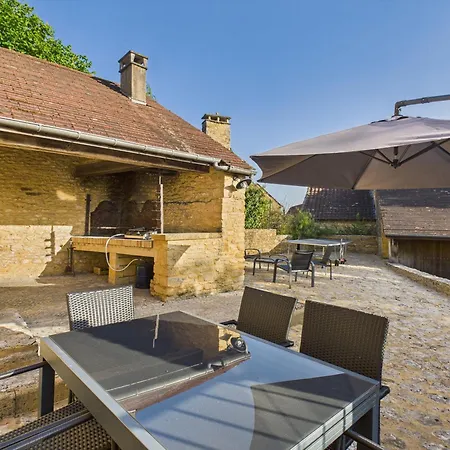 Nyaraló Grande Maison Pour 16 Avec Piscine Et Tennis La Chapelle-Aubareil